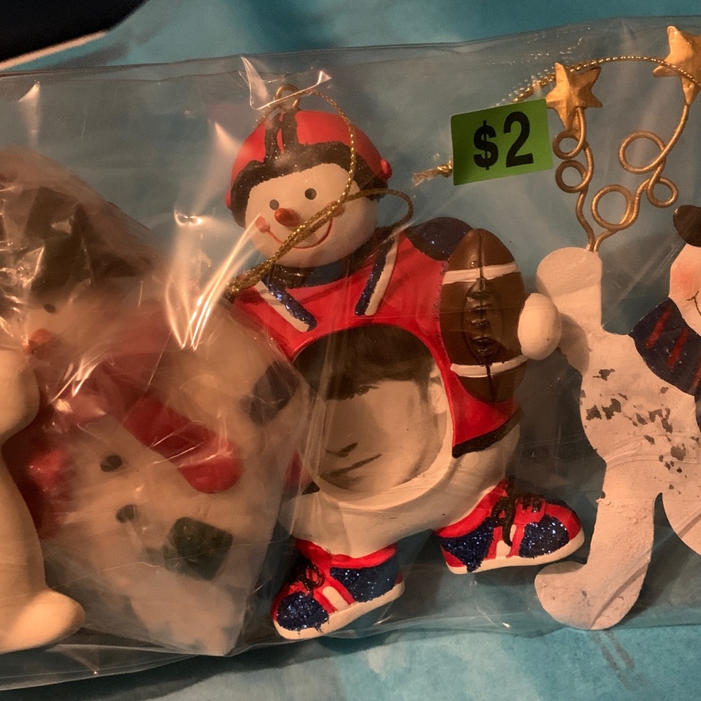 3 bags of Christmas Ornaments Snowmen, elves and candle clips - Picture 11 of 17
